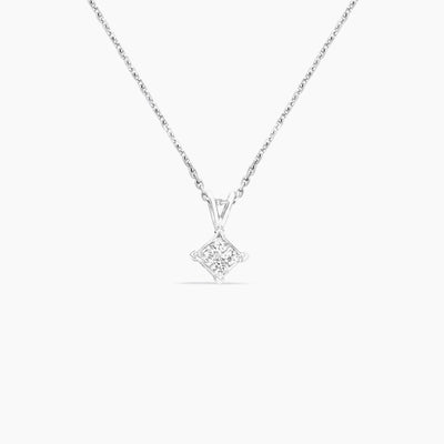 10K White Gold Diamond Pendant – 0.20ct – 13.5mm