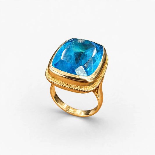 14K Yellow Gold Women’s Ring Cubic Zirconia Blue Stone, Size 6.5