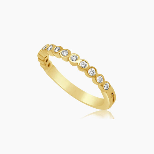 18K Yellow Gold Women's Ring with Natural Diamonds, Size 6.75
