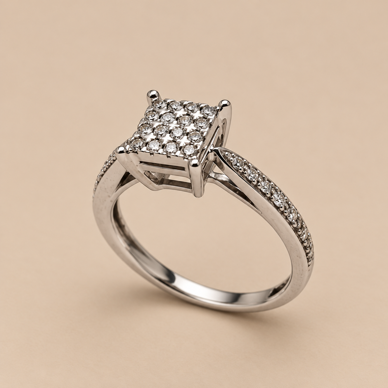 10K WG Women Ring 0.18 ct NAT, Size 5.25, 2.0g