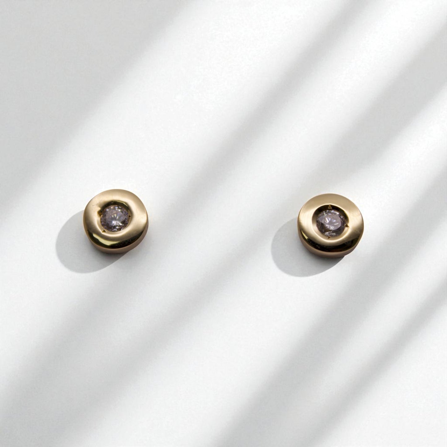 14K YG Circle Cubic Zirconia Earrings